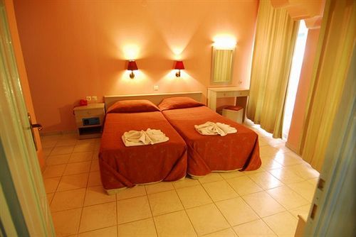 Akdeniz Apart Hotel Кушадасы Экстерьер фото